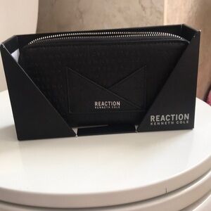 Kenneth Cole Reaction wallet NWT